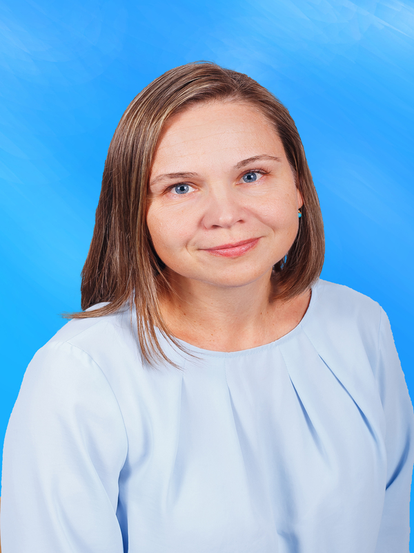 Мишутинская Оксана Васильевна.